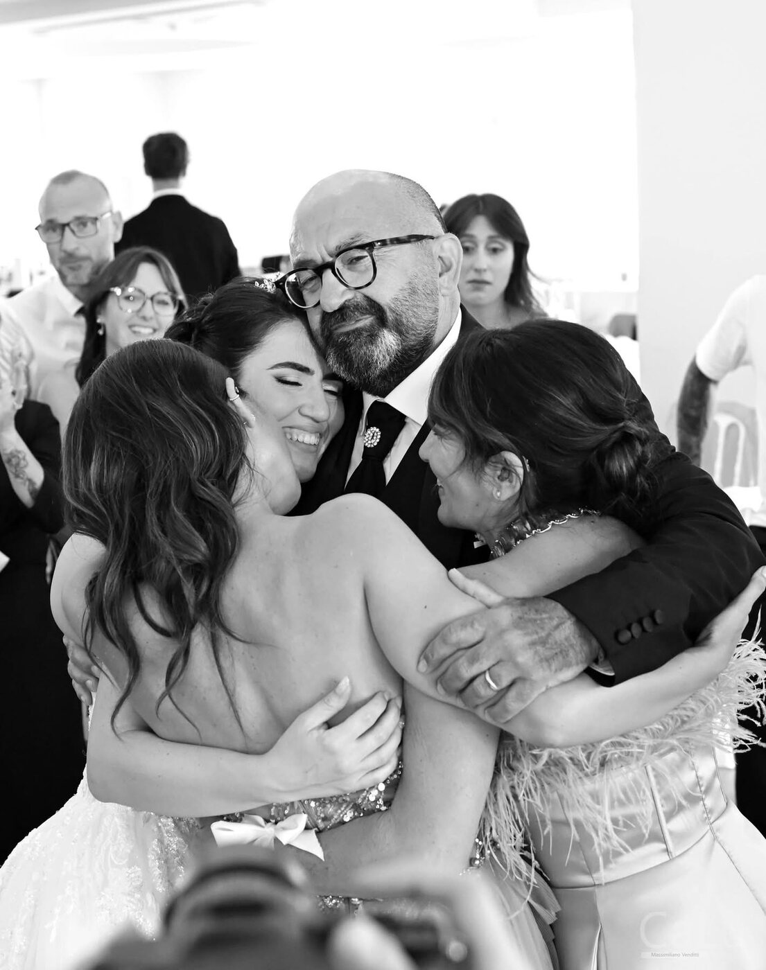 Momento emozionante durante un matrimonio